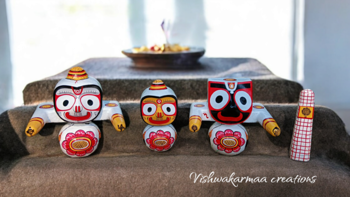 Swetavarnam Chaturdha Murti, Lord Shri Jagannath with their siblings and sudarshan