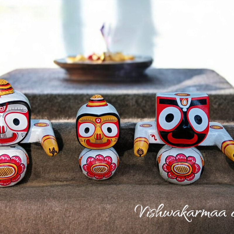 Swetavarnam Chaturdha Murti, Lord Shri Jagannath with their siblings and sudarshan