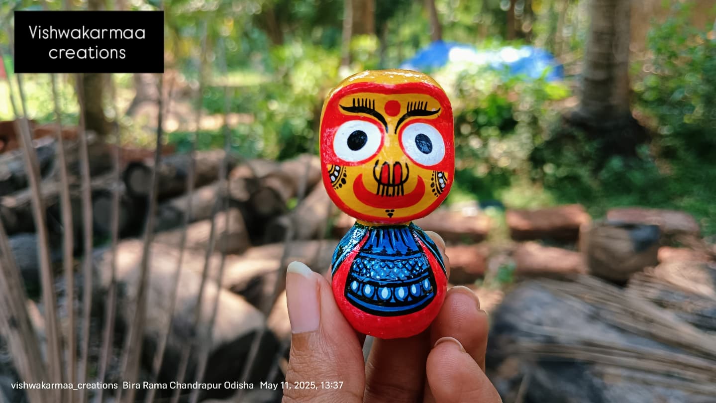 Jagannath Balabhadra Subhadra Sudarshan Murti with Wooden Singhasana – Pure Neem Wood Handcrafted in Puri - Image 4